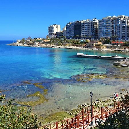 Modern Apartment Just Off The Promenade Σλιέμα Εξωτερικό φωτογραφία